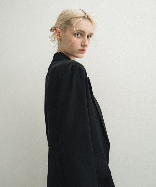 et.UNiVER(エトユニベール)の「Minimal drape set up(ドレス・レディース・ブルー/ブラウン/ブラック・MEDIUM/SMALL/LARGE)」の11枚目の写真
