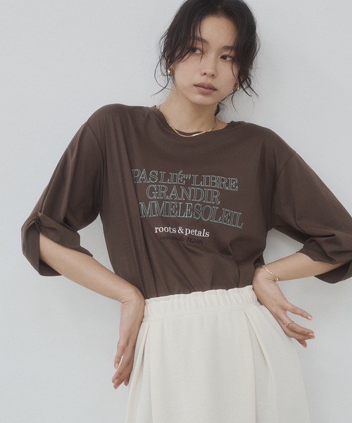 hunch(ハンチ)の「コンパクトスムース 刺繍ロゴTシャツ(Tシャツ/カットソー・レディース・アイボリー/ネイビー/ダークカーキ/ブラック・FREE)」の4枚目の写真