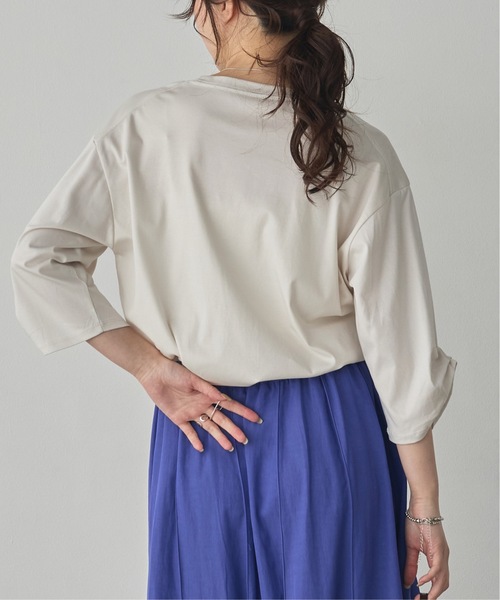 hunch(ハンチ)の「コンパクトスムース 刺繍ロゴTシャツ(Tシャツ/カットソー・レディース・アイボリー/ネイビー/ダークカーキ/ブラック・FREE)」の14枚目の写真