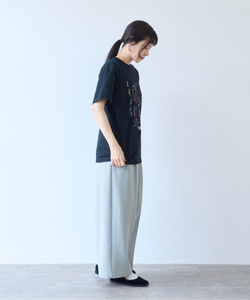 yuni(ユニ )の「CHORUS embroidery Tシャツ【web限定ブラック】(Tシャツ/カットソー・レディース・ブラック・FREE)」の6枚目の写真