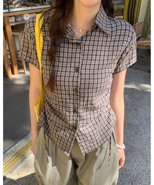 inst.ALL(インストール)の「チェック柄サイドドロスト半袖コンパクトシャツ(シャツ/ブラウス・レディース・モカ・M)」の7枚目の写真