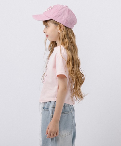 URBAN CHERRY(アーバンチェリー)の「フレンチロゴプリントクロップドTシャツ(Tシャツ/カットソー・キッズ・ホワイト/ブルー/ピンク・120cm/130cm/140cm/110cm)」の4枚目の写真