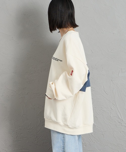 Manhattan Portage（マンハッタンポーテージ）の「【WEB先行予約】[MANHATTAN PORTAGE/マンハッタンポーテージ] 別注 バック切替デザイン クルーネックスウェット（スウェット・レディース・ブラック/ブルー/アイボリー・S/XL/L/M）」の11枚目の写真