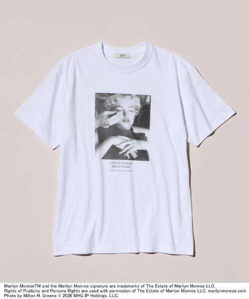 TAKEO KIKUCHI(タケオキクチ)の「【別注】マリリン・モンロー/フォトTシャツ(Tシャツ/カットソー・メンズ・ホワイト系1/ブラック/ホワイト/ブラック系・02/03/04/01)」の2枚目の写真
