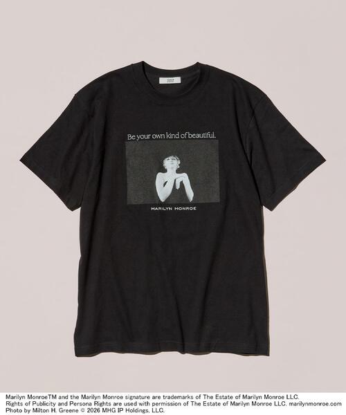 TAKEO KIKUCHI(タケオキクチ)の「【別注】マリリン・モンロー/フォトTシャツ(Tシャツ/カットソー・メンズ・ホワイト系1/ブラック/ホワイト/ブラック系・02/03/04/01)」の3枚目の写真