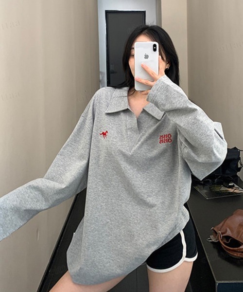 Dalfwin(ダールフィン)の「OISIS刺繍デザイン スキッパー長袖Tシャツ(Tシャツ/カットソー・レディース・ホワイト/ブラック/グレー・FREE)」の3枚目の写真