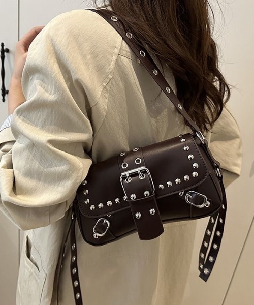 SHEPP(シープ)の「【26年秋冬新作】スタッズ アイレットベルト ミニショルダーバッグ(ショルダーバッグ・レディース・ブラウン/レッド/ホワイト/レオパード/ブラック・F)」の14枚目の写真