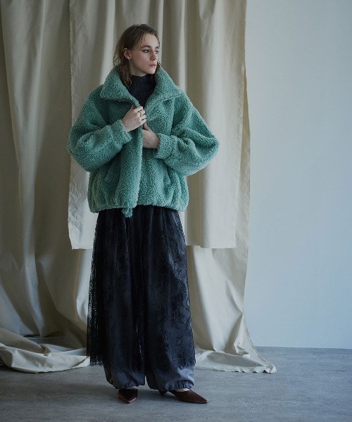 W:Huku（フーク）の「シアーレース フレア ロングスカート / Sheer Lace Flared Long Skirt（スカート・レディース・ブラック/ホワイト・FREE）」の7枚目の写真