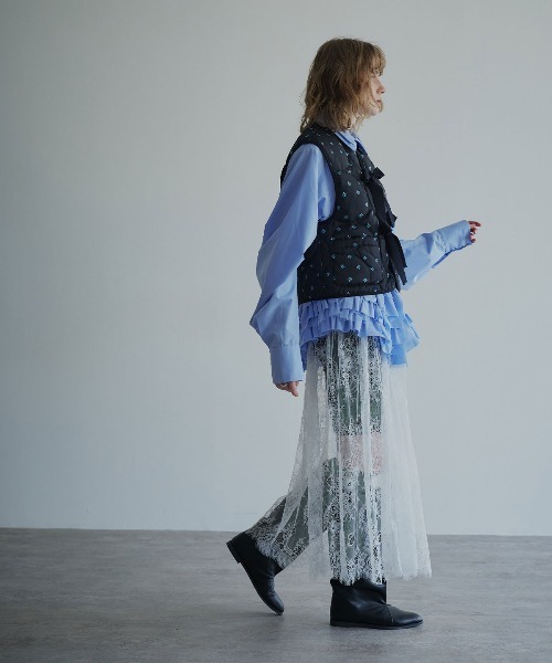 W:Huku（フーク）の「シアーレース フレア ロングスカート / Sheer Lace Flared Long Skirt（スカート・レディース・ブラック/ホワイト・FREE）」の8枚目の写真