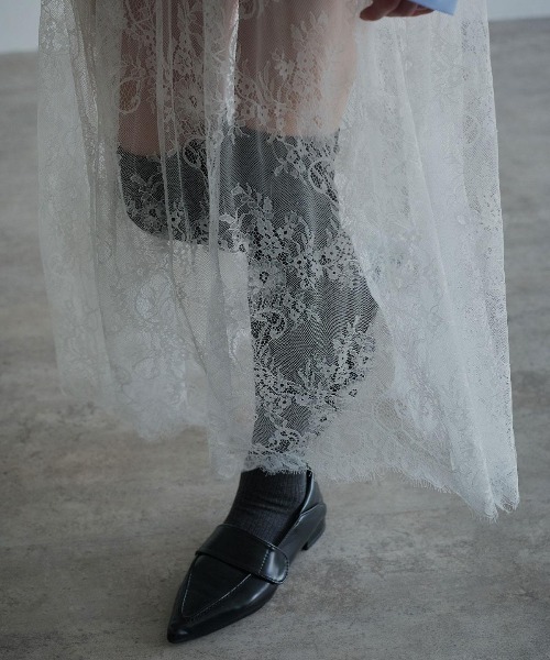 W:Huku（フーク）の「シアーレース フレア ロングスカート / Sheer Lace Flared Long Skirt（スカート・レディース・ブラック/ホワイト・FREE）」の9枚目の写真