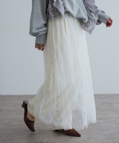 W:Huku（フーク）の「シアーレース フレア ロングスカート / Sheer Lace Flared Long Skirt（スカート・レディース・ブラック/ホワイト・FREE）」の13枚目の写真