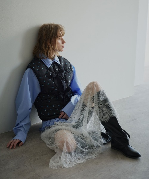 W:Huku（フーク）の「シアーレース フレア ロングスカート / Sheer Lace Flared Long Skirt（スカート・レディース・ブラック/ホワイト・FREE）」の16枚目の写真