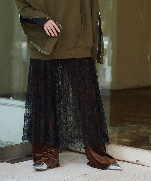 W:Huku（フーク）の「シアーレース フレア ロングスカート / Sheer Lace Flared Long Skirt（スカート・レディース・ブラック/ホワイト・FREE）」の22枚目の写真