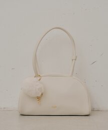 ファーキーチャーム付きサークルボストンバッグ