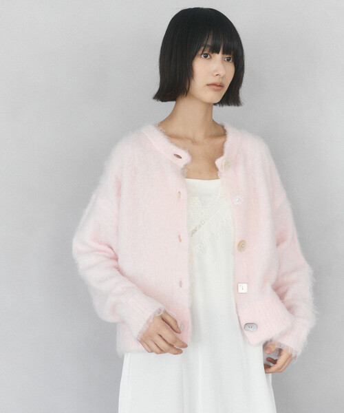 Firsthand(ファーストハンド)の「Firsthand/ファーストハンド バリエーションボタン シャギーニット カーディガン【限定展開】(カーディガン/ボレロ・レディース・ピンク/グレー/サックスブルー/ブラウン・FREE)」の20枚目の写真
