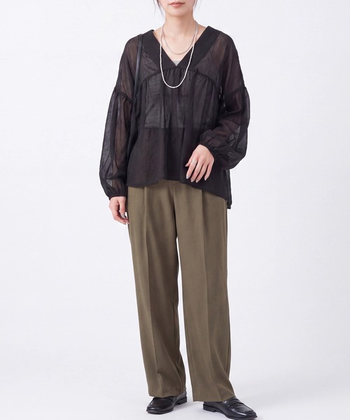 SELECT LEVERY(セレクトリベリー)の「無地ドットシアーワッシャーVネックブラウス(シャツ/ブラウス・レディース・ブラック/アイボリー/ブラウン/ブラウン系その他/ブラック系その他・MEDIUM)」の13枚目の写真