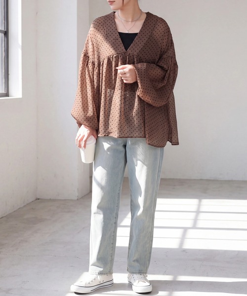 SELECT LEVERY(セレクトリベリー)の「無地ドットシアーワッシャーVネックブラウス(シャツ/ブラウス・レディース・ブラック/アイボリー/ブラウン/ブラウン系その他/ブラック系その他・MEDIUM)」の17枚目の写真
