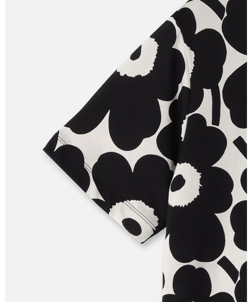 marimekko(マリメッコ)の「Tunnit Unikko / T-shirt(Tシャツ/カットソー・レディース・ブラック・LARGE/MEDIUM/XX-SMALL/SMALL/X-SMALL)」の8枚目の写真