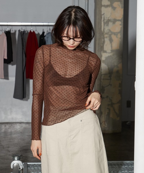 OFROOM(オフルーム)の「【2026秋冬新作】Dot Sheer Top|ドットシアートップス(Tシャツ/カットソー・レディース・ブラック/ブラウン/アイボリー・FREE)」の6枚目の写真