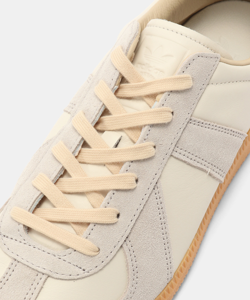 adidas Originals(アディダスオリジナルス)の「adidas Originals BW ARMY KK2801(スニーカー・メンズ・ホワイト・27cm/28.5cm/28cm/27.5cm/26.5cm/26cm)」の6枚目の写真