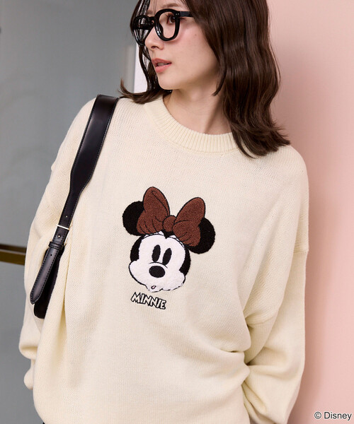 PUBLUX(パブリュクス)の「PUBLUX/パブリュクス Minnie Mouse/ミニーマウス/相良刺繍ニット 限定展開(ニット/セーター・レディース・チャコールグレー/ナチュラル/グレー・フリ-)」の3枚目の写真