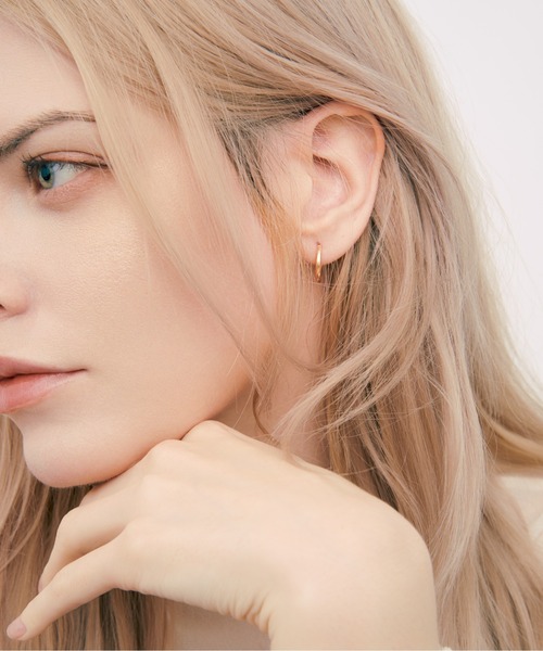 Jewel closet by L&Co.(ジュエルクローゼットバイエルアンドコー)の「K18 フープ ピアス(ピアス(両耳用)・レディース・ゴールド/ピンクゴールド・FREE)」の7枚目の写真