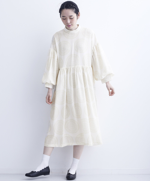 Merlot Plus メルロープリュス の フラワープレート柄ワンピース7491 ワンピース Wear