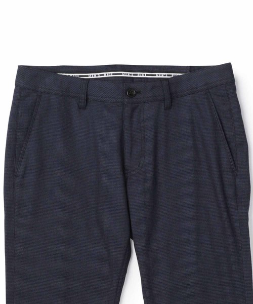 MEN'S BIGI（メンズビギ）の「トライアングルミニチェック柄パンツ（その他パンツ・メンズ・ネイビー/ホワイト系その他/グレー系その他・LL/SS/S/M/L）」の6枚目の写真