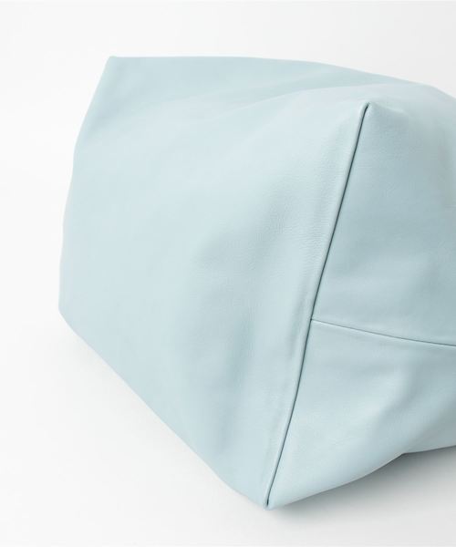MARIA JOBSE(マリアヨフセ)の「【MARIA JOBSE】マリアヨフセ FLAT BOTTOM TOTE LARGE(トートバッグ・メンズ・ブラック/ベージュ/ブルー/オレンジ・ONESIZE)」の6枚目の写真