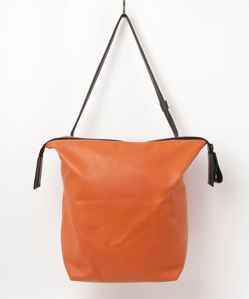 MARIA JOBSE(マリアヨフセ)の「【MARIA JOBSE】マリアヨフセ FLAT BOTTOM TOTE LARGE(トートバッグ・メンズ・ブラック/ベージュ/ブルー/オレンジ・ONESIZE)」の4枚目の写真