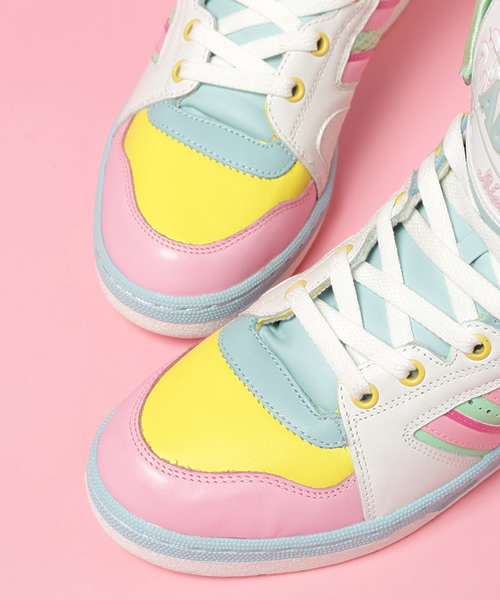 adidas Originals by JEREMY SCOTT（アディダスオリジナルスバイ