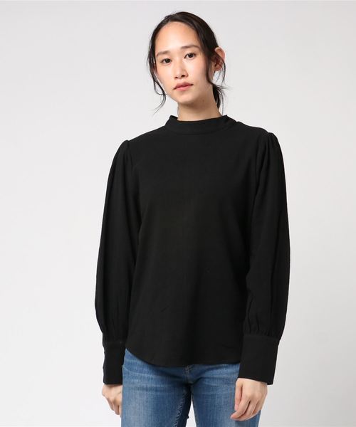 MOUSSY（マウジー）の「FALL COLOR PUFF SLEEVE TOP（Tシャツ/カットソー・レディース・ブラック/パープル/オフホワイト/ライトブラウン・FREE）」の8枚目の写真