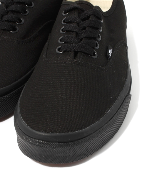 BEAMS(ビームス)の「○VANS / AUTHENTIC(スニーカー・メンズ・ブラック/ホワイト・8/8.5/9/9.5/10/10.5)」の7枚目の写真
