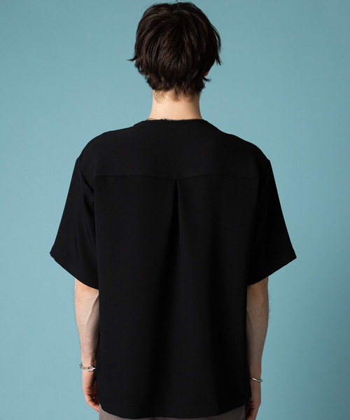 STUDIOUS(ステュディオス)の「【STUDIOUS】ダブルクロス切替プルオーバー(Tシャツ/カットソー・メンズ・ブラック/グレイッシュベージュ・1/2/3)」の10枚目の写真