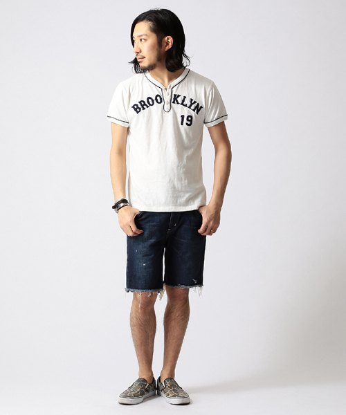 BEAMS(ビームス)の「○Lee×BEAMS / 別注 デニムカットオフ ショーツ(デニムパンツ・メンズ・ライトブルー/ダークブルー・29inch/31inch/33inch)」の4枚目の写真