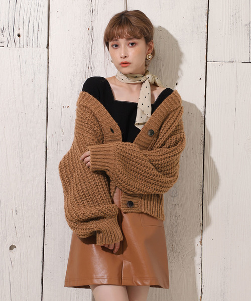 one after another NICE CLAUP(ワンアフターアナザーナイスクラップ)の「スカーフ付 片畦ニットカーディガン(カーディガン/ボレロ・レディース・アイボリー/ブラウン/ベージュ/キャメル・FREE)」の4枚目の写真