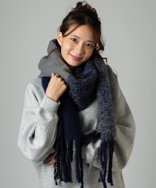 WYTHE(ワイス)の「ボリュームフリンジマフラー グラデーション(マフラー/ショール)」|B