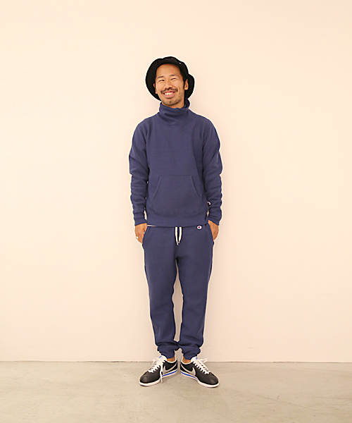 And A(アンドエー)の「Champion/チャンピオン×And A 別注 リバースウィーブスウェットパンツ(その他パンツ・メンズ・ブラック/グレー/ネイビー・LARGE/SMALL/MEDIUM)」の22枚目の写真