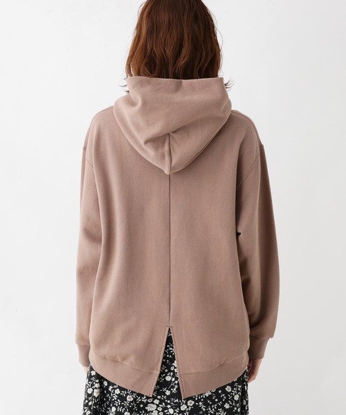 grove（グローブ）の「バックスリット裏毛フードプルオーバー（パーカー・レディース・オフホワイト/ブラウン系その他/ライトベージュ・02/03）」の6枚目の写真