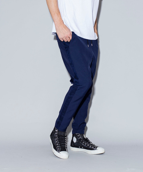 NO ID.（ノーアイディ）の「【NO ID.】Side Line Sarrouel Skinny Pants / サイド ライン サルエル スキニー パンツ（その他パンツ・メンズ・ブラック/ネイビー/カーキ・1/2/3）」の3枚目の写真