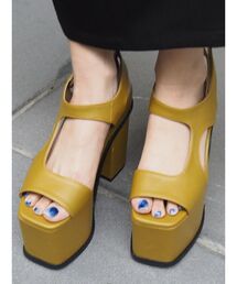 ワイドボリュームコンビネーションサンダル