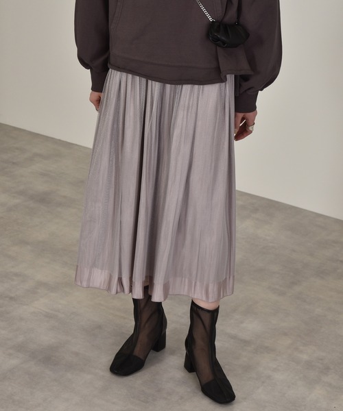 w closet（ダブルクローゼット）の「シャイニーサテン×チュールリバーシブルスカート（スカート・レディース・モカ/ベージュ・マルチサイズ）」の4枚目の写真