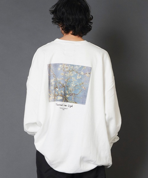 unrelaxing(アンリラクシング)の「オーバーサイズプルオーバースウェット ビッグシルエットトレーナー(スウェット・メンズ・ブルー系その他2/ピンク系その他4/ネイビー/グレー系その他2/グレー系その他/ライトピンク/ホワイト系その他3/レッド/レッド系その他4/レッド系その他7/ブルー系その他5/ブラック系その他3/ベージュ系その他4/ピンク系その他3/レッド系その他3/レッド系その他6/ブラック/パープル/レッド系その他2/ベージュ系その他2/ブルー系その他3/ピンク系その他/ブラック系その他/ホワイト系その他2/ブラック系その他4/パープル系その他2/ホワイト/グレー/ワイン/ホワイト系その他4/グレー系その他3/ブルー系その他/オレンジ/レッド系その他5/レッド系その他/ベージュ系その他3/ホワイト系その他/ピンク系その他2/グレー系その他4/ブラック系その他2/パープル系その他/オレンジ系その他4/パープル系その他4/パープル系その他3/オレンジ系その他/サックスブルー/オレンジ系その他3/ベージュ系その他/オレンジ系その他2/ベージュ・MEDIUM/LARGE/X-LARGE/SMALL)」の3枚目の写真