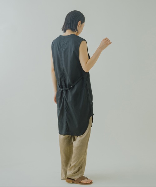 kha:ki(カーキ)の「「KHA:KI / カーキ」ミリタリーコットンサテンロングベスト"TYPE C-1 LONG VEST"(ベスト・レディース・ブラック/ベージュ/カーキ・1/2)」の15枚目の写真