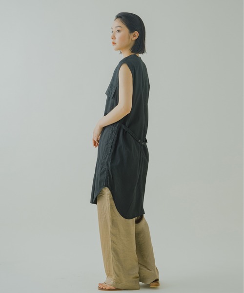 kha:ki(カーキ)の「「KHA:KI / カーキ」ミリタリーコットンサテンロングベスト"TYPE C-1 LONG VEST"(ベスト・レディース・ブラック/ベージュ/カーキ・1/2)」の11枚目の写真