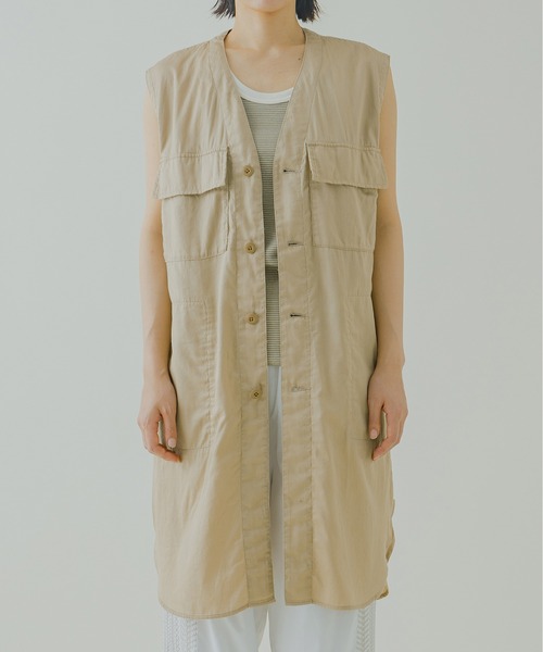 kha:ki(カーキ)の「「KHA:KI / カーキ」ミリタリーコットンサテンロングベスト"TYPE C-1 LONG VEST"(ベスト・レディース・ブラック/ベージュ/カーキ・1/2)」の12枚目の写真