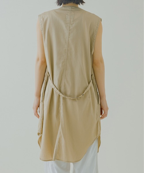 kha:ki(カーキ)の「「KHA:KI / カーキ」ミリタリーコットンサテンロングベスト"TYPE C-1 LONG VEST"(ベスト・レディース・ブラック/ベージュ/カーキ・1/2)」の6枚目の写真