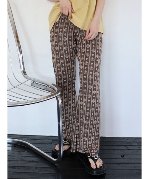 MURUA（ムルーア）の「コモンニットパンツ（その他パンツ・レディース・イエロー/ブルー/ブラウン・FREE）」の9枚目の写真