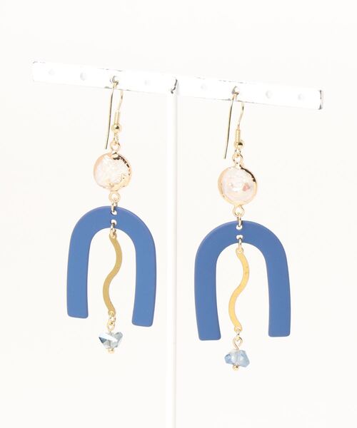 tone(トーン)の「【-lensa-】天然バロックパールのユニークピアス(MA)(ピアス(両耳用)・レディース・ネイビー・FREE)」の7枚目の写真