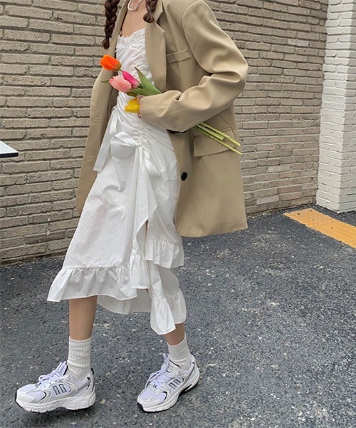 MAISON DE THERESE(メゾン ド テレーズ)の「スリット付きフリルキャミワンピース(ワンピース・レディース・ホワイト/ブラック・S/M)」の2枚目の写真